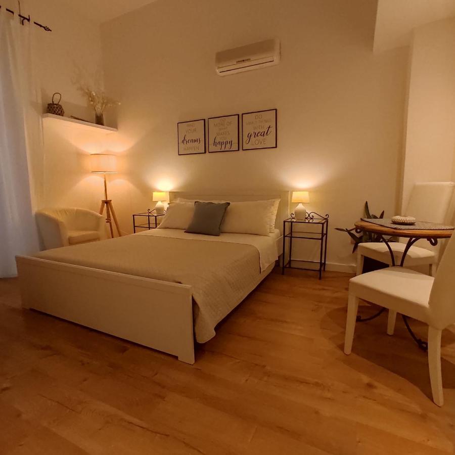 Krly Exclusive Rooms Кальяри Экстерьер фото