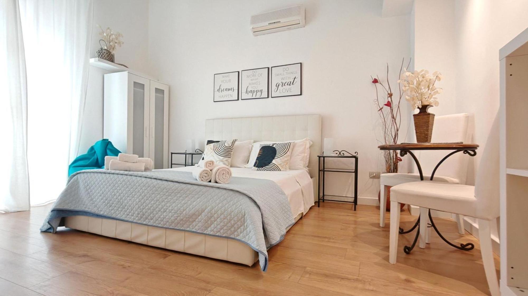 Krly Rooms Cagliari Кальяри Экстерьер фото